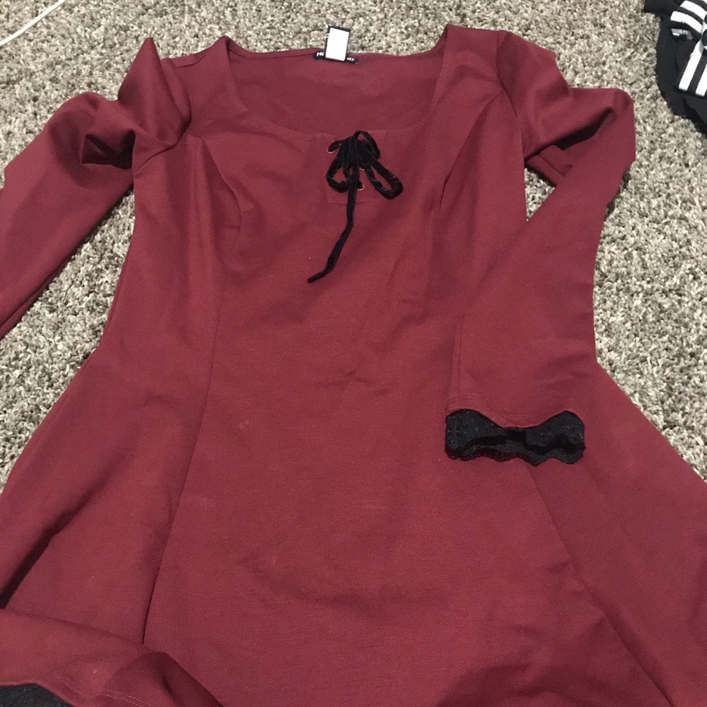 Hot topic maroon dress